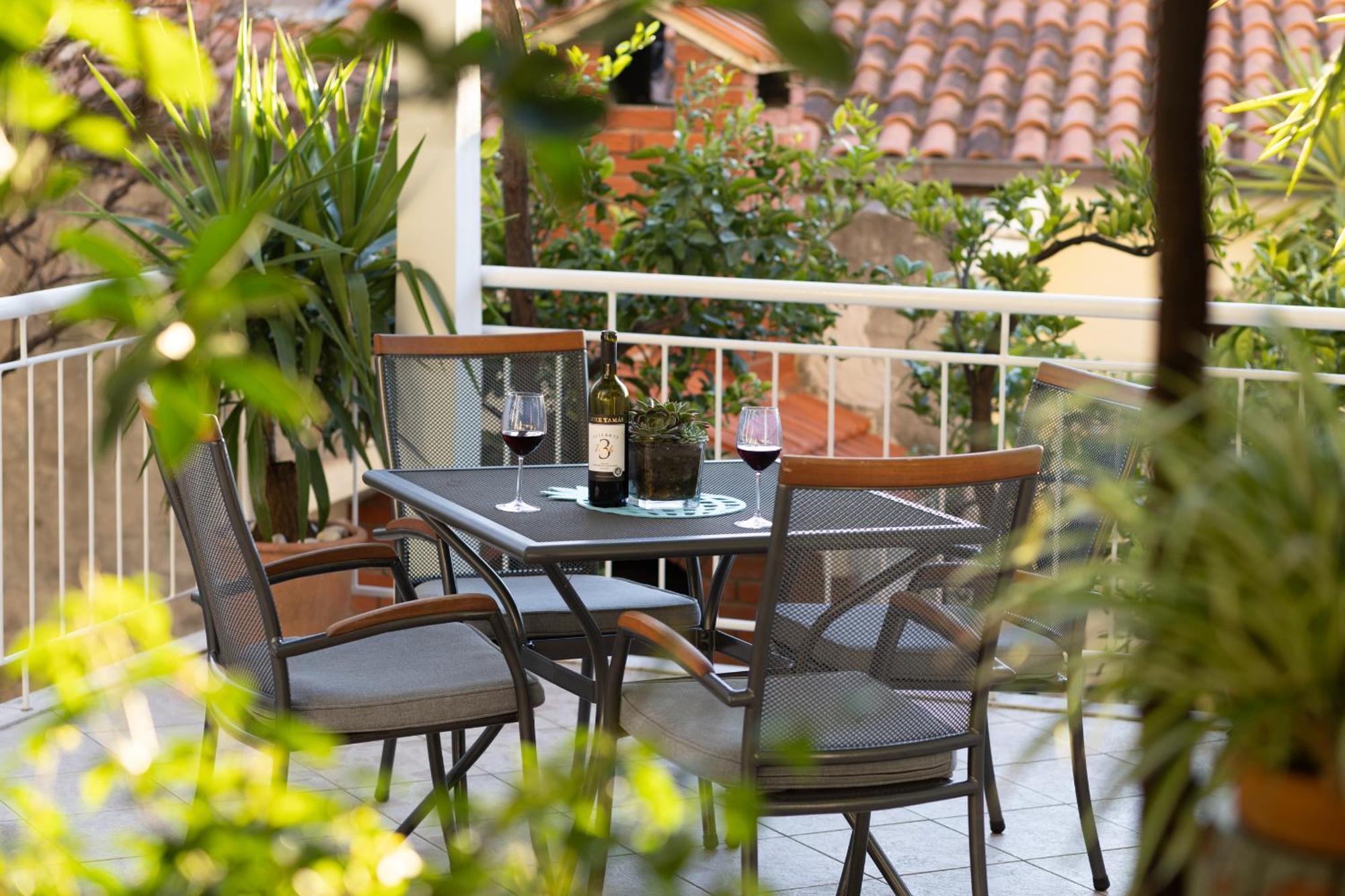 Apartments Sisaric Podgora Εξωτερικό φωτογραφία