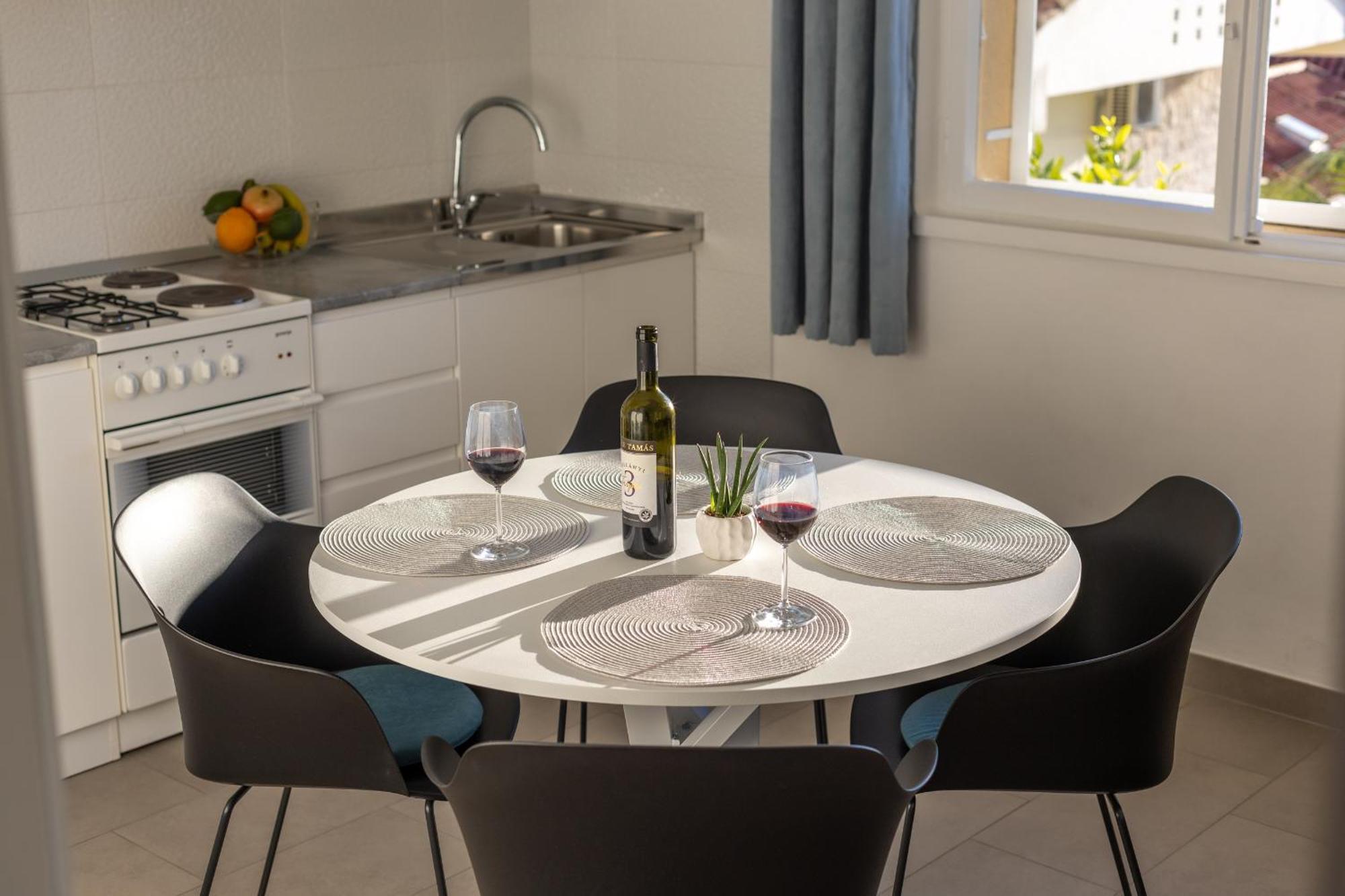 Apartments Sisaric Podgora Εξωτερικό φωτογραφία